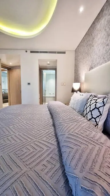 Apartment Luxury Paramount Hotel Apt B327 Dubai